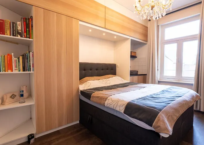 Centrally Located Maris By Interhome *