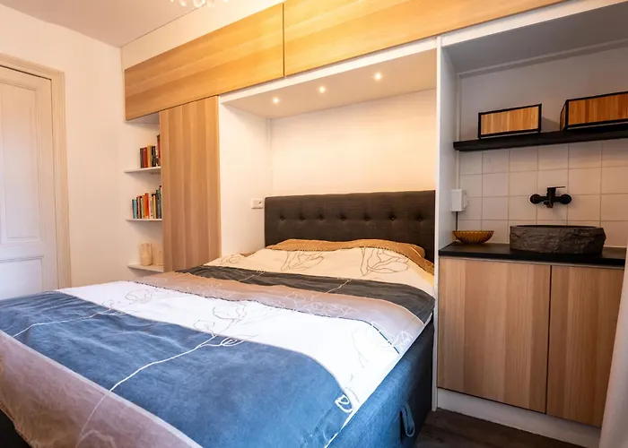 Апартаменты Centrally Located Maris By Interhome *