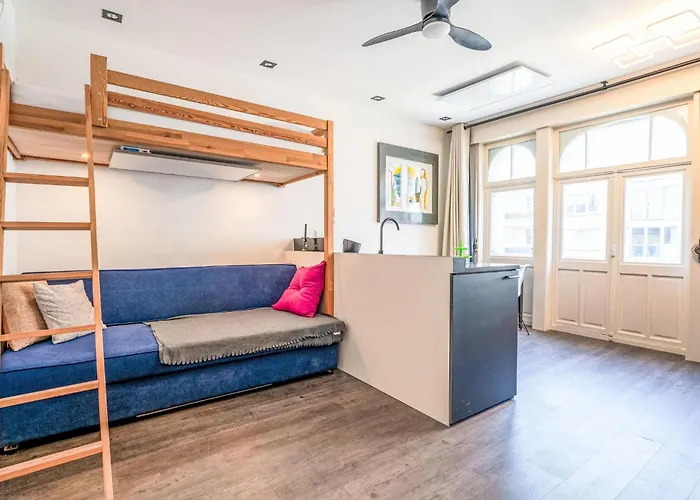 Centrally Located Maris By Interhome Apartmán